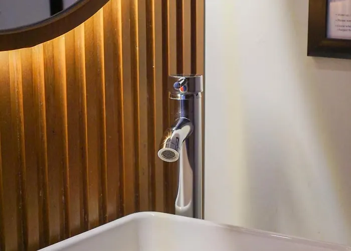 Aura Wellness Sanctuary 3*